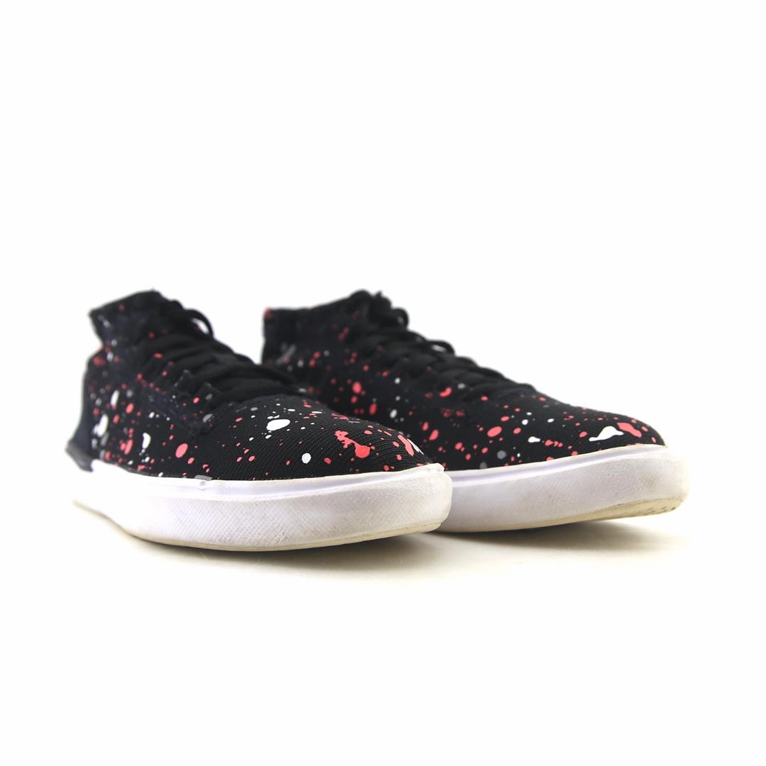 UNDER ARMOUR  KICKIT2 PAINT Under Armour trainer close-ups
