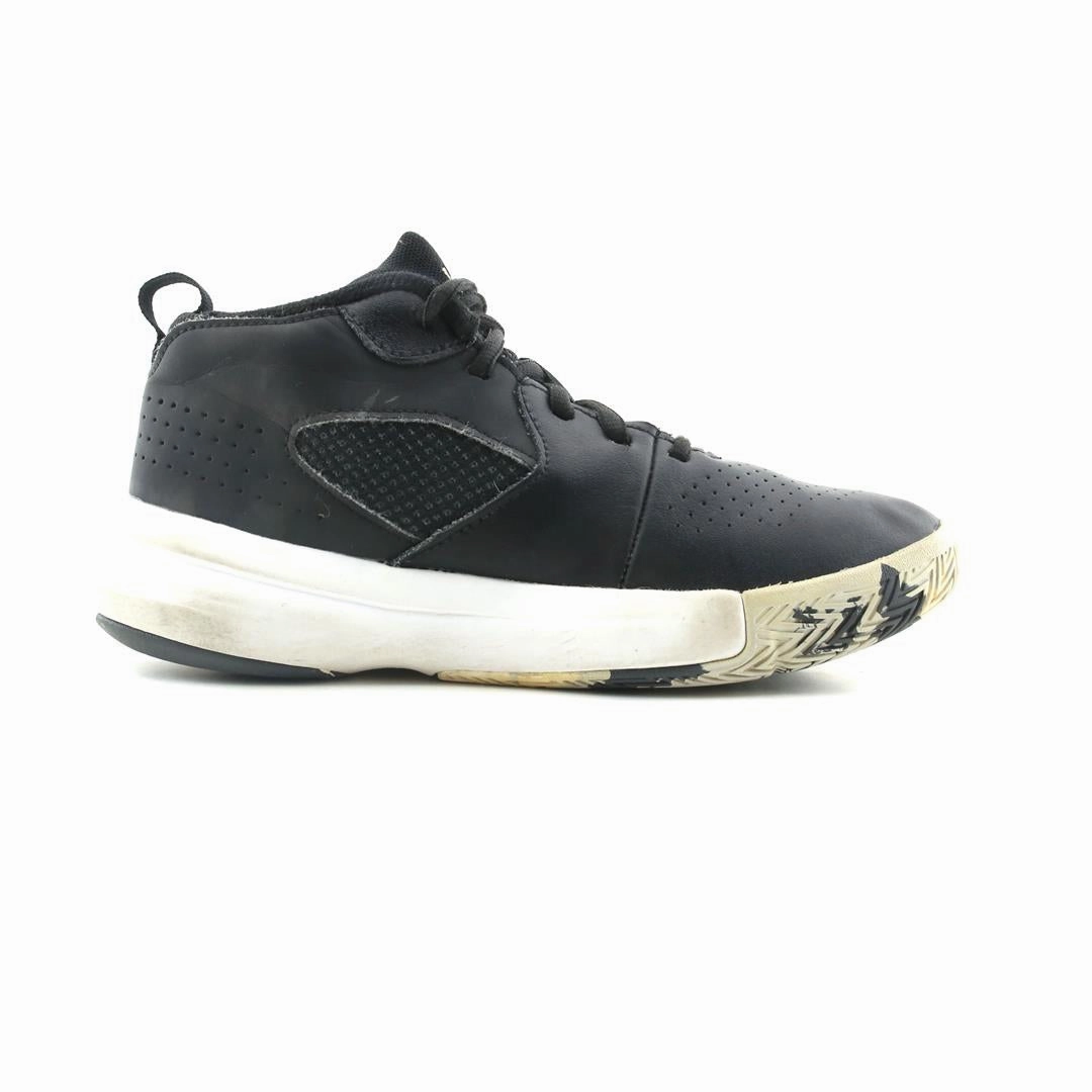 UNDER ARMOUR  LOCKDOWN 5 Under Armour trainer close-ups
