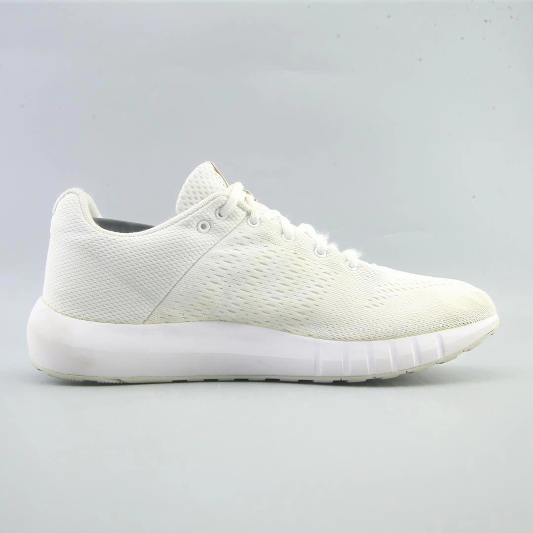 UNDER ARMOUR MICRO G PURSUIT Under Armour trainer close-ups