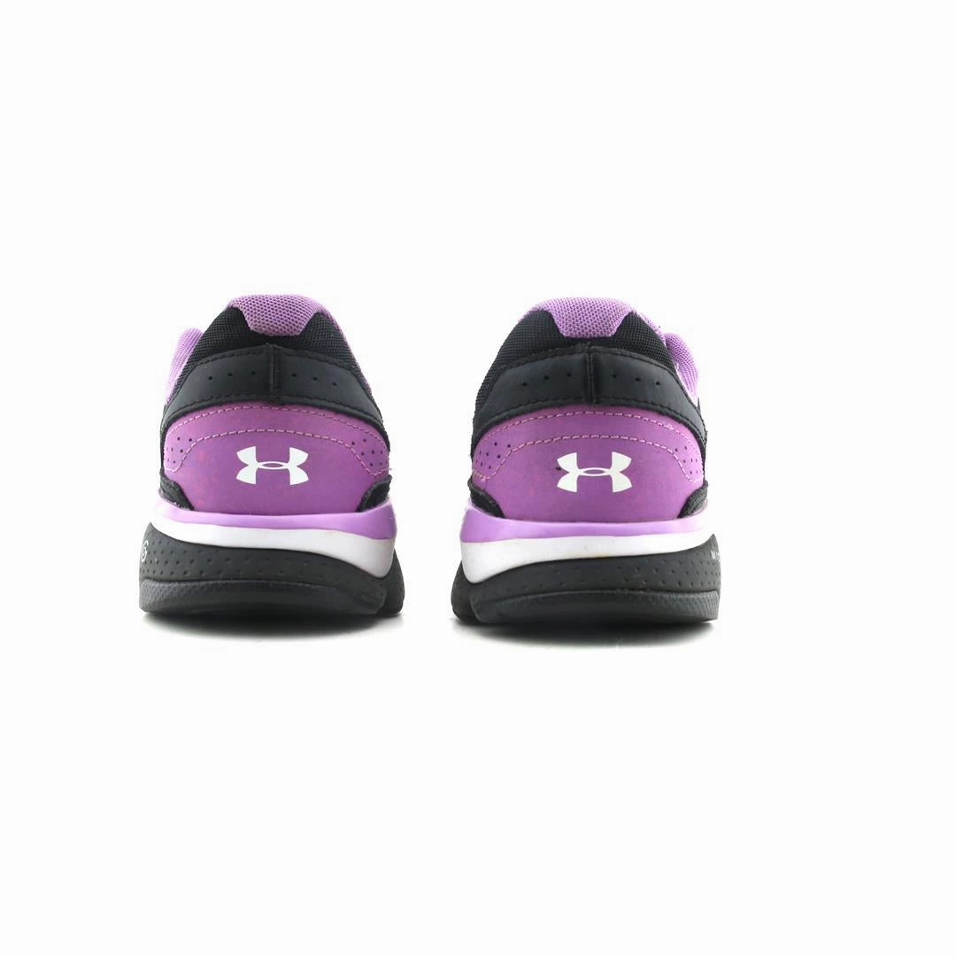 UNDER ARMOUR MICRO G Under Armour trainer close-ups