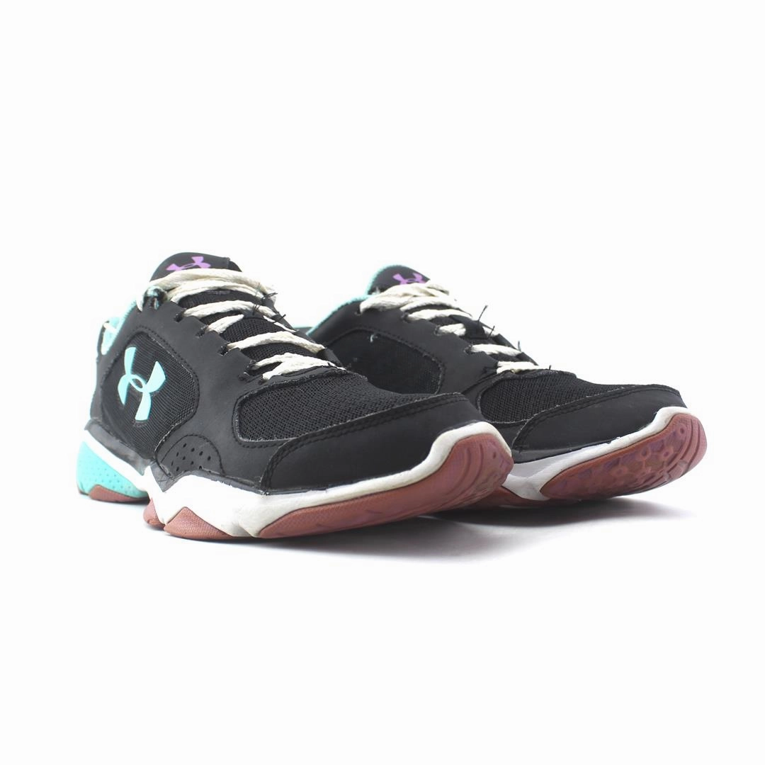 UNDER ARMOUR MICRO G Under Armour trainer close-ups