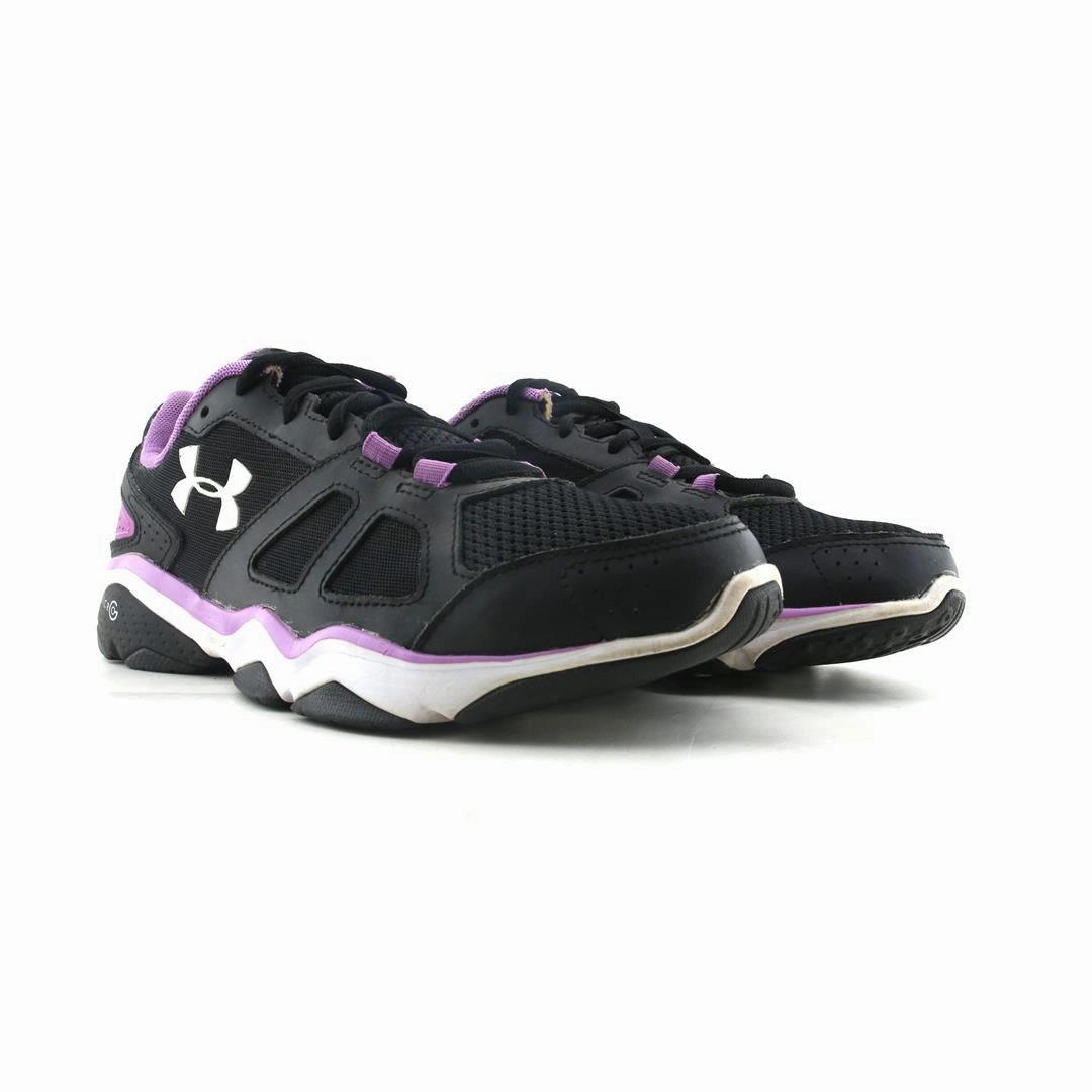 UNDER ARMOUR MICRO G Under Armour trainer close-ups