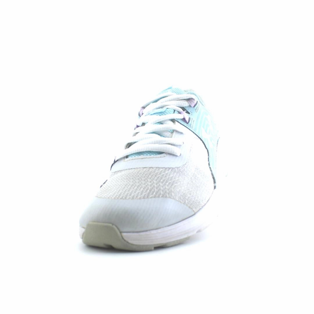 UNDER ARMOUR OUTHUSTLE Under Armour trainer close-ups