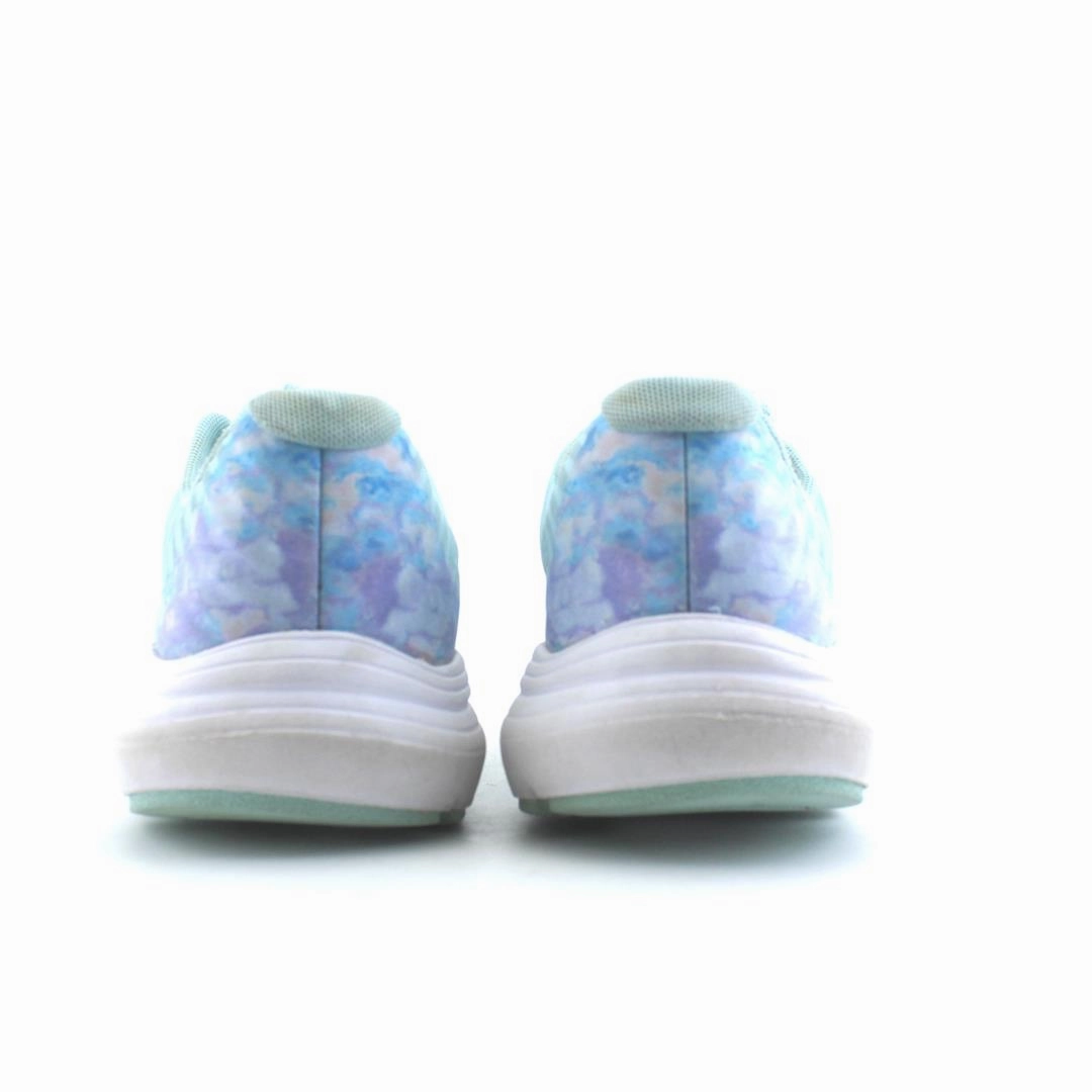 UNDER ARMOUR OUTHUSTLE Under Armour trainer close-ups