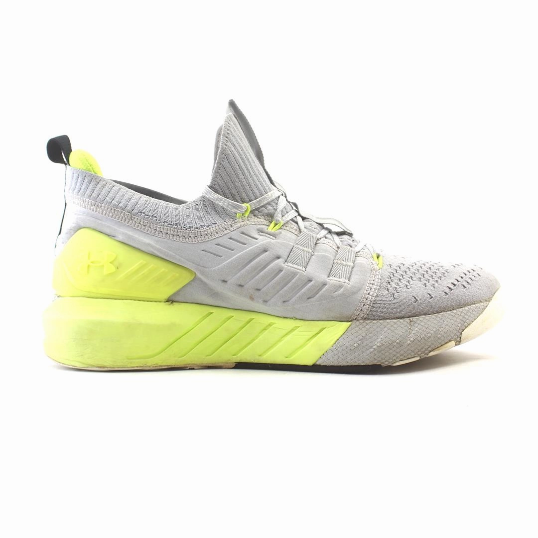 UNDER ARMOUR PROJECT ROCK 3 Under Armour trainer close-ups