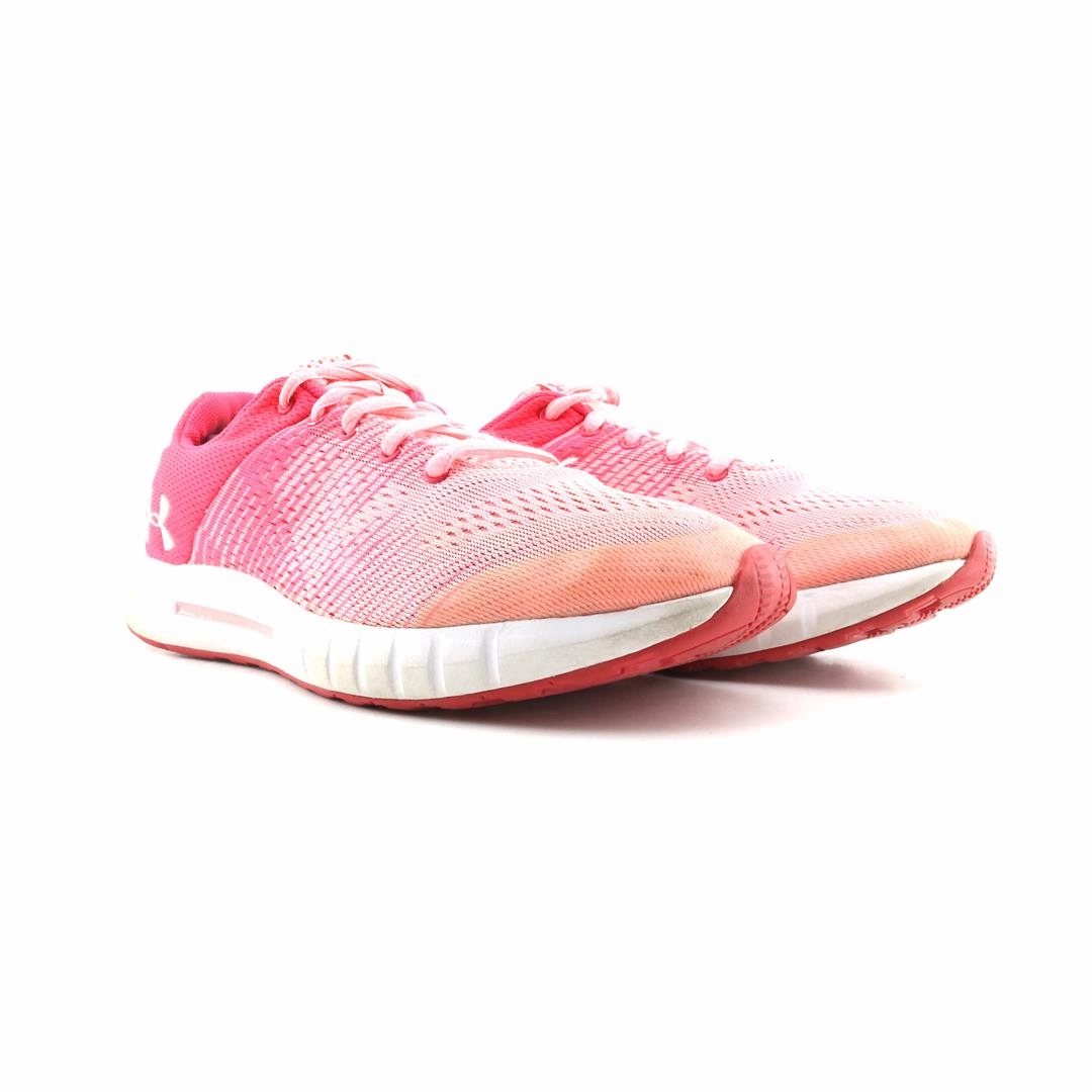 UNDER ARMOUR PURSUIT NG Under Armour trainer close-ups
