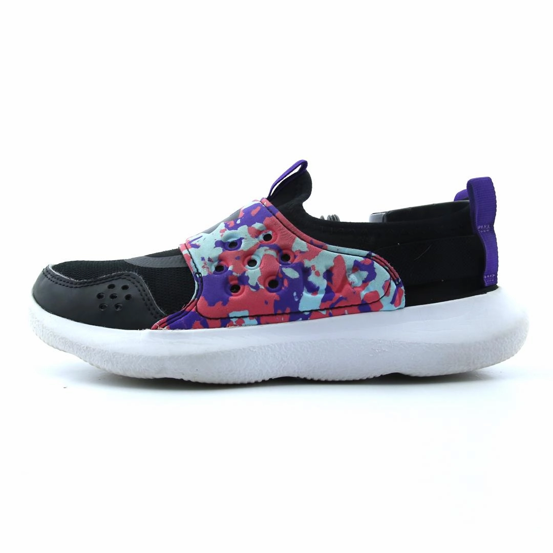 UNDER ARMOUR RUNPLAY CAMO Under Armour supportive training shoes