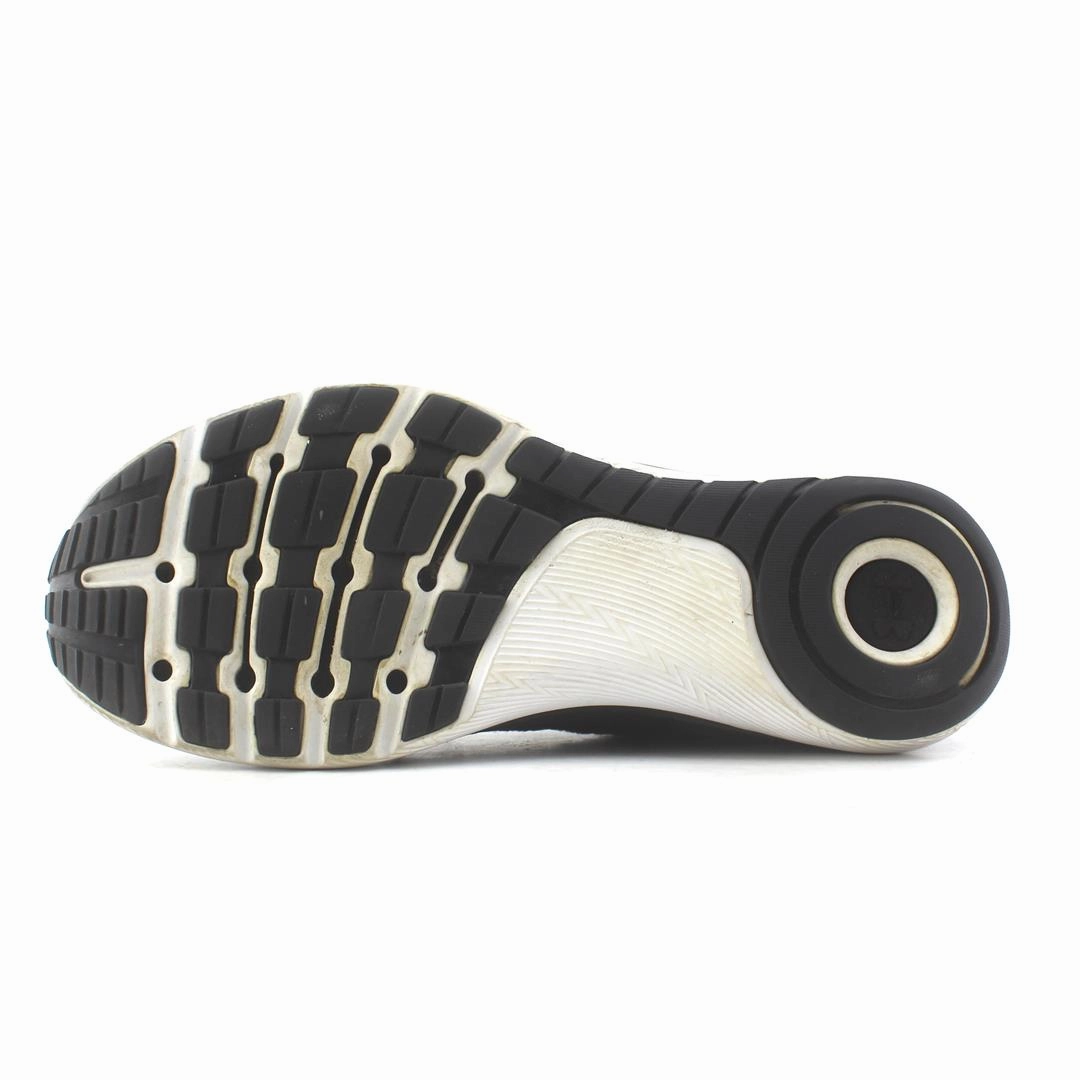 UNDER ARMOUR SLINGFLEX RISE Under Armour trainer close-ups