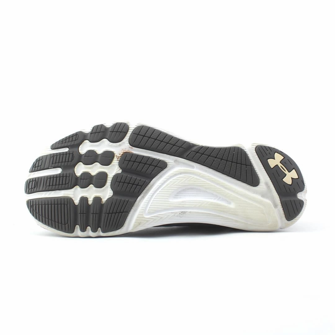 UNDER ARMOUR SPEEDFORM APOLLO 2 Under Armour trainer close-ups