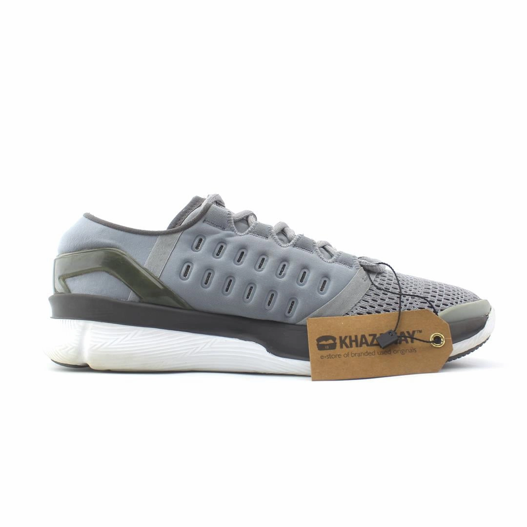 UNDER ARMOUR SPEEDFORM APOLLO 2 Under Armour trainer close-ups