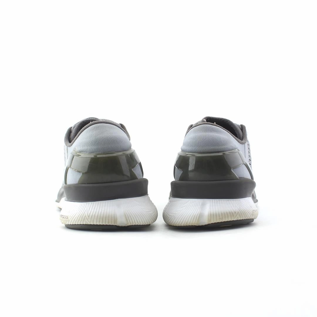 UNDER ARMOUR SPEEDFORM APOLLO 2 Under Armour trainer close-ups