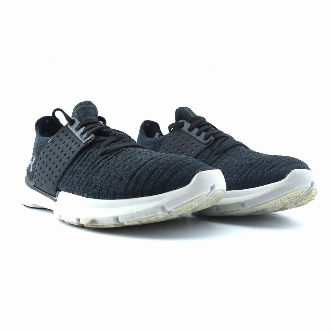 UNDER ARMOUR SPEEDFORM SLINGWRAP Under Armour trainer close-ups