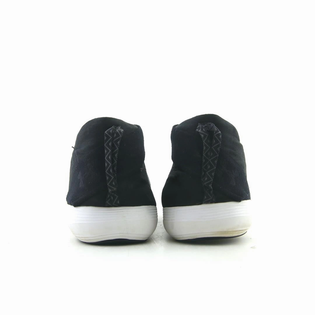 UNDER ARMOUR STREET PRECISION Under Armour trainer close-ups