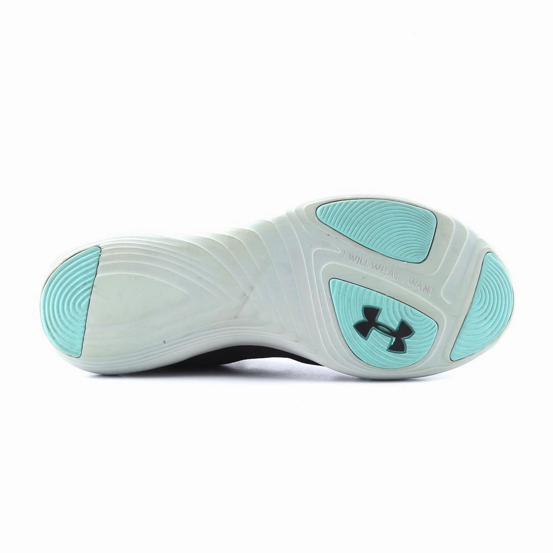 UNDER ARMOUR STREET PRECISION Under Armour trainer close-ups