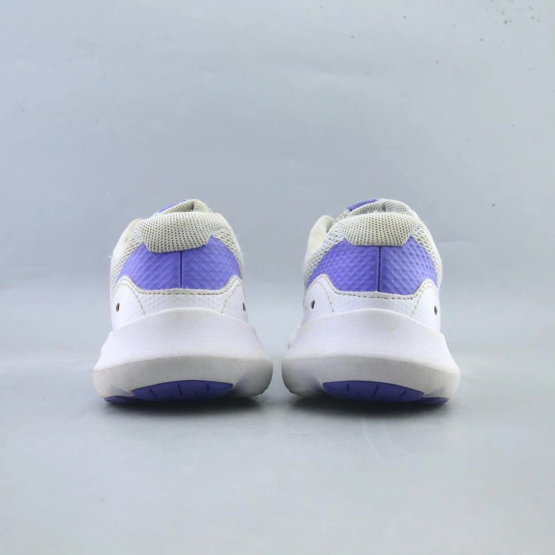 UNDER ARMOUR SURGE 3 Under Armour trainer close-ups