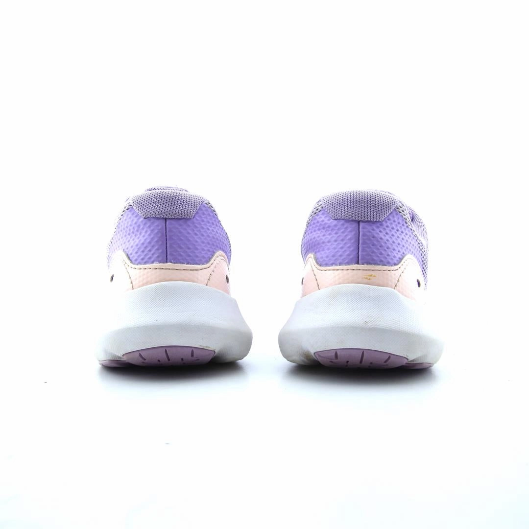 UNDER ARMOUR SURGE 3 Under Armour trainer close-ups