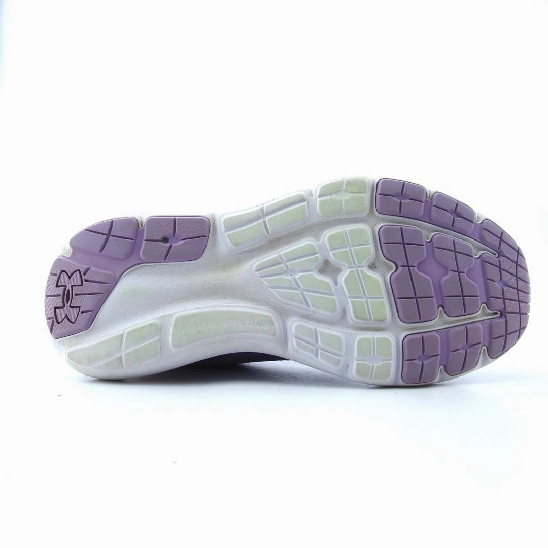 UNDER ARMOUR SURGE 3 Under Armour trainer close-ups