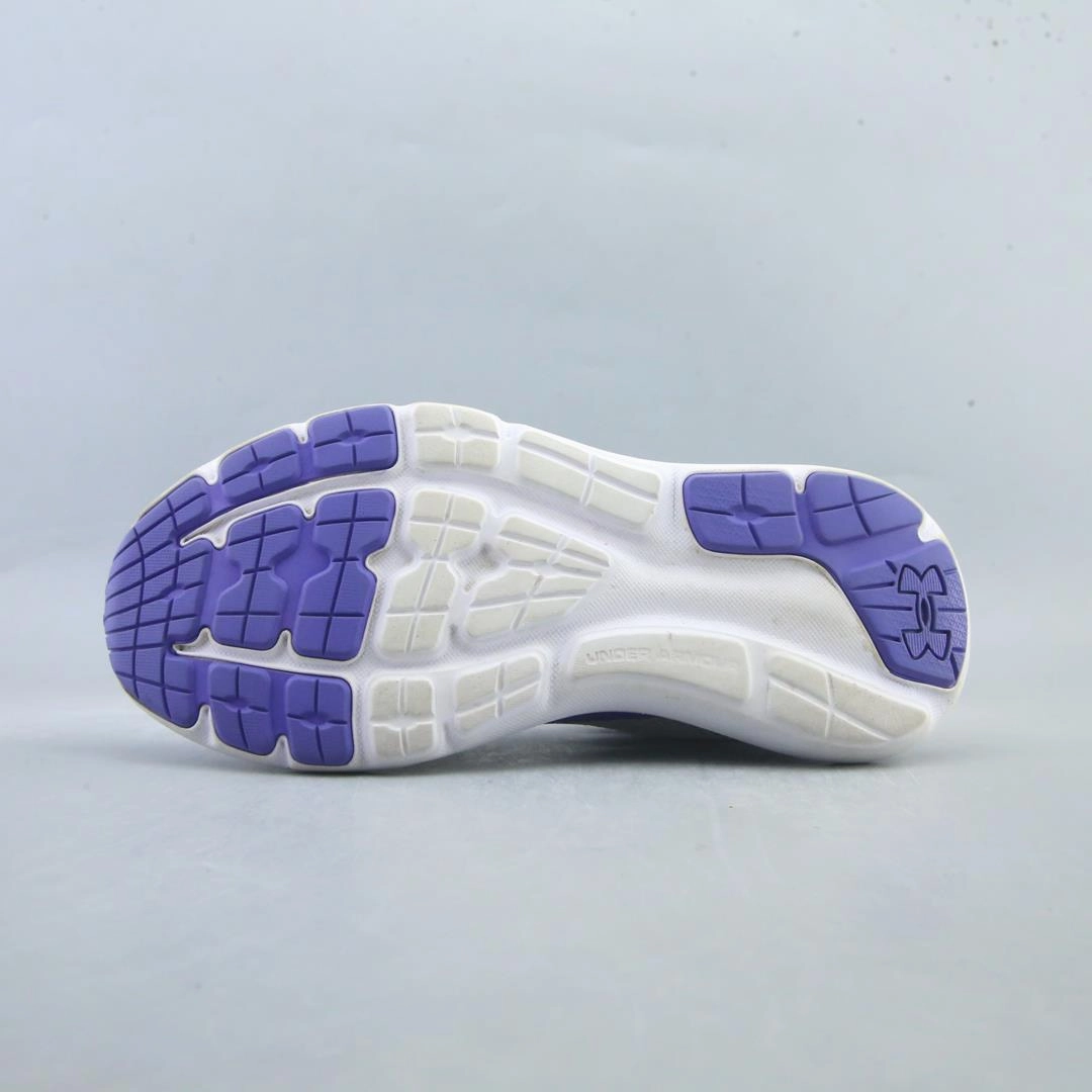 UNDER ARMOUR SURGE 3 Under Armour trainer close-ups