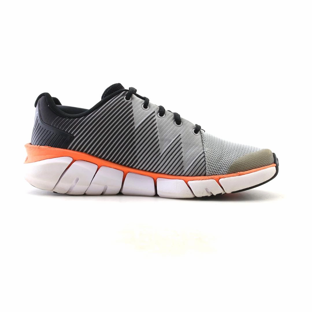UNDER ARMOUR X LEVEL SCRAMJET 2 Under Armour trainer close-ups