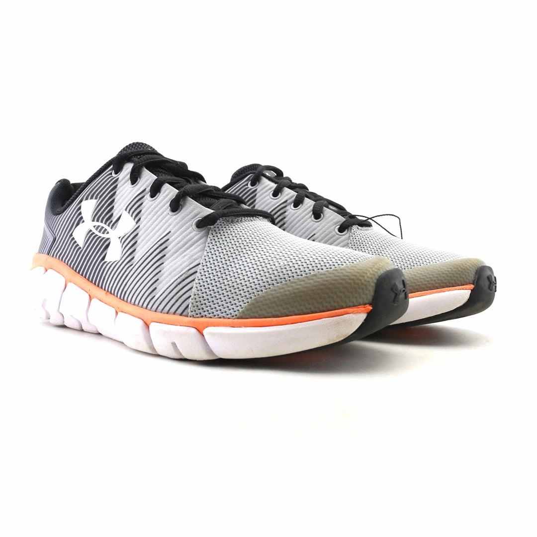 UNDER ARMOUR X LEVEL SCRAMJET 2 Under Armour trainer close-ups