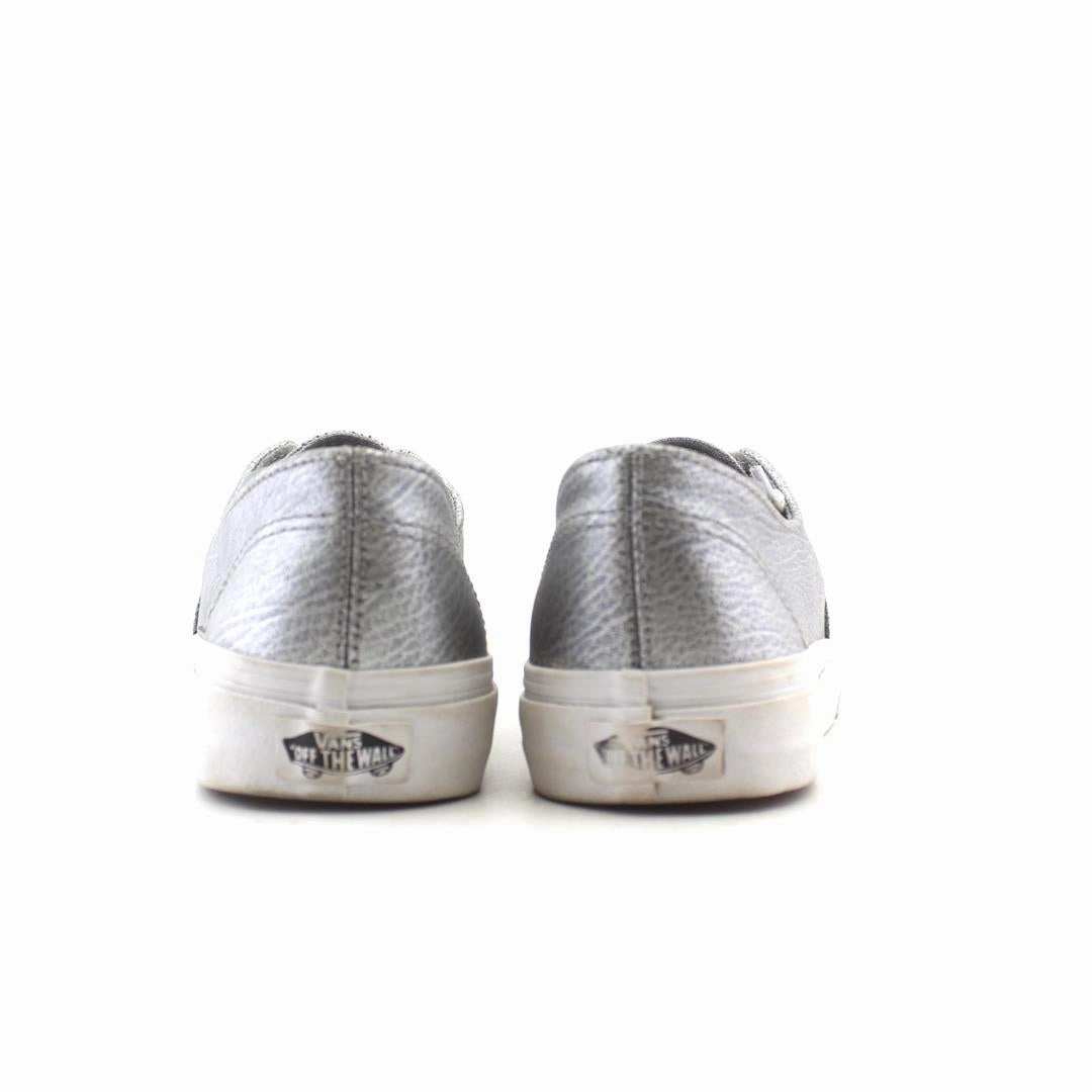 VANS AUTHENTIC LEATHER Vans casual shoe snapshots