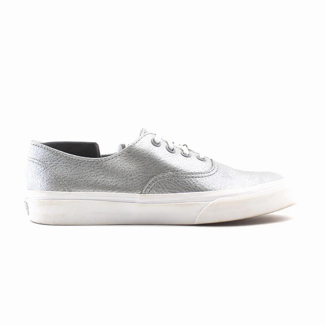 VANS AUTHENTIC LEATHER Vans casual shoe snapshots