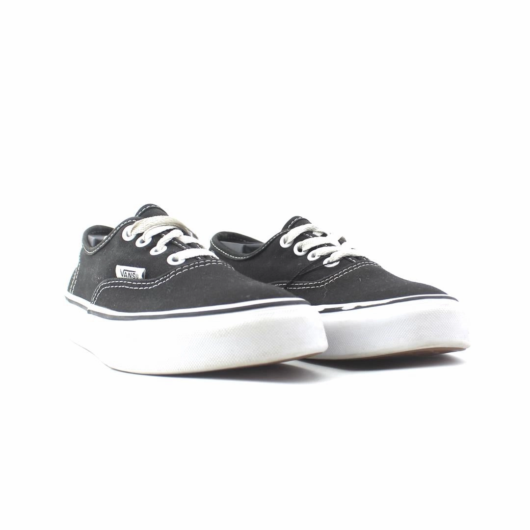 VANS AUTHENTIC Vans casual shoe snapshots