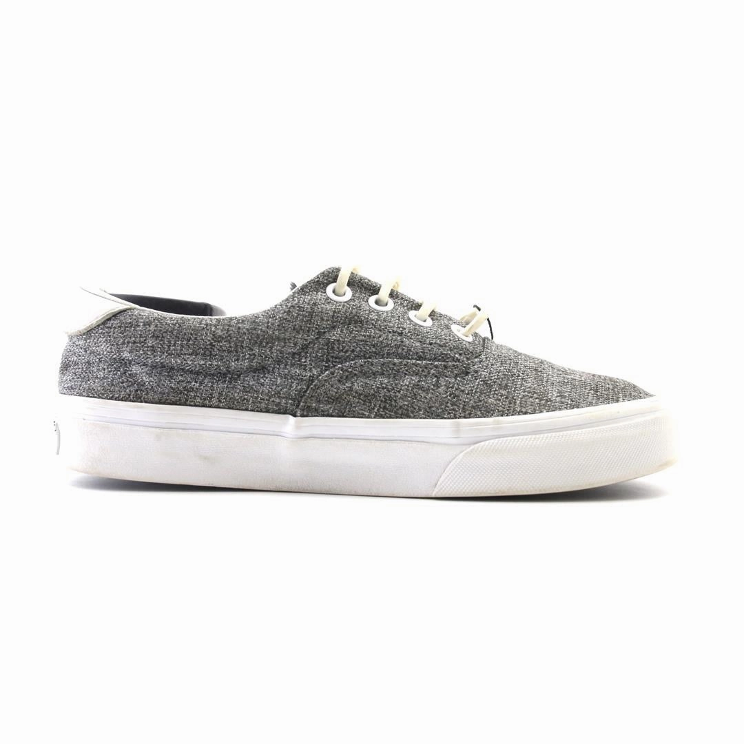 VANS AUTHENTIC Vans casual shoe snapshots