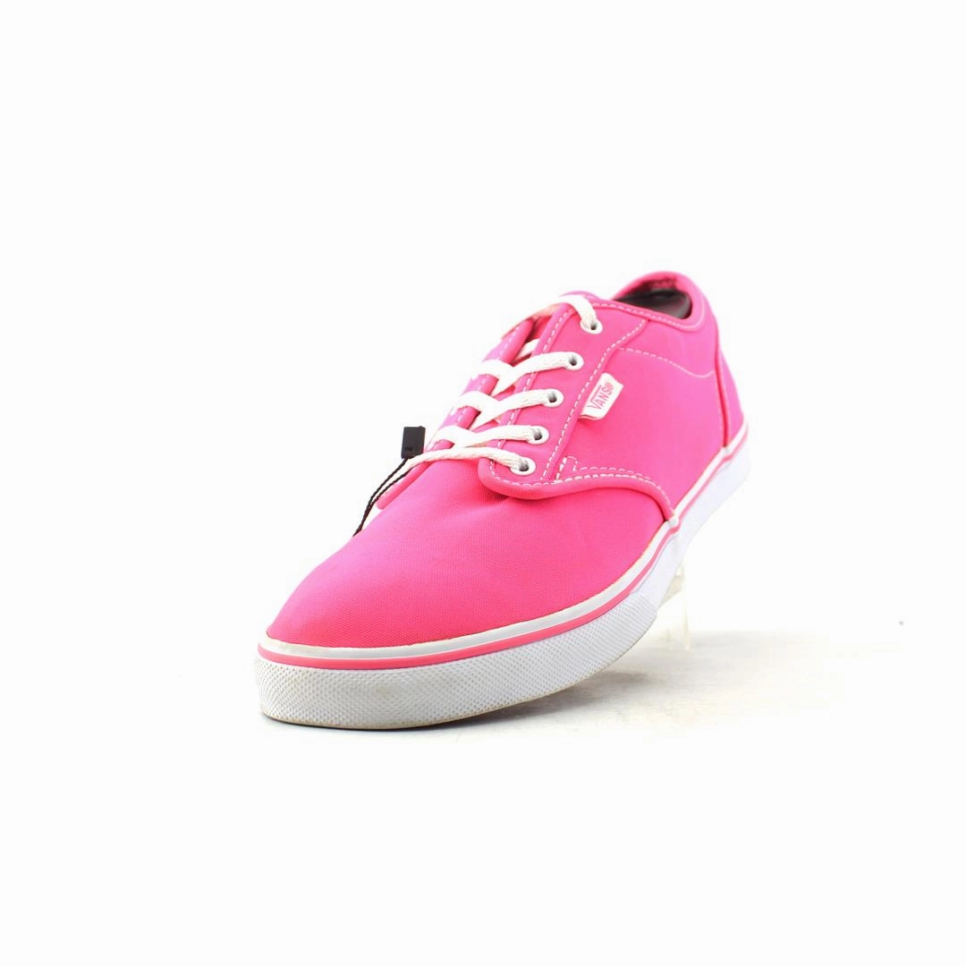 VANS AUTHENTIC Vans casual shoe snapshots