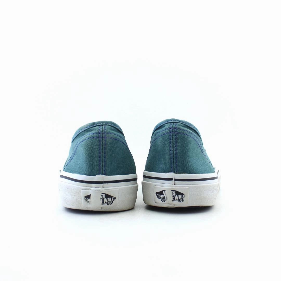 VANS AUTHENTIC Vans casual shoe snapshots