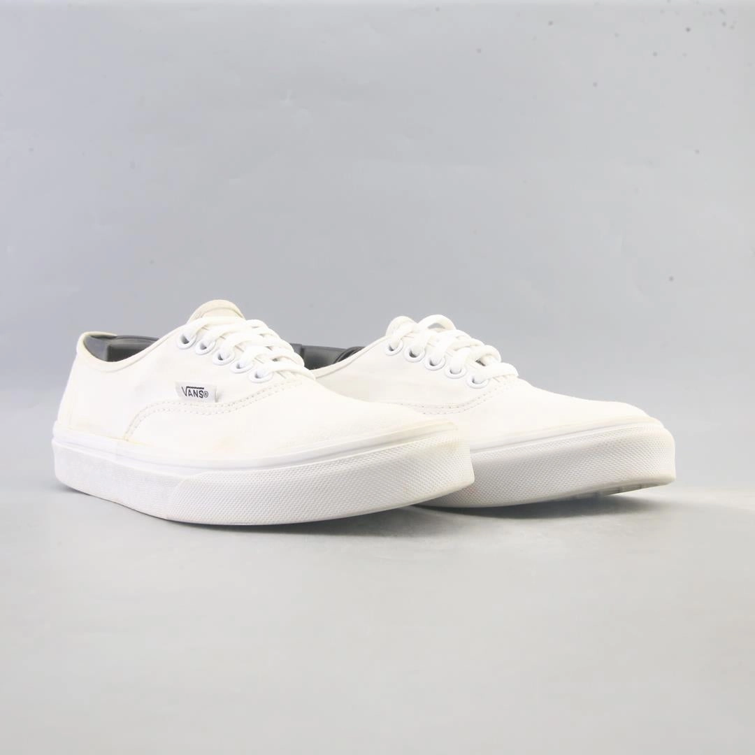 VANS AUTHENTIC Vans casual shoe snapshots