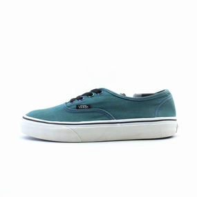 VANS AUTHENTIC Vans retro-inspired footwear styles
