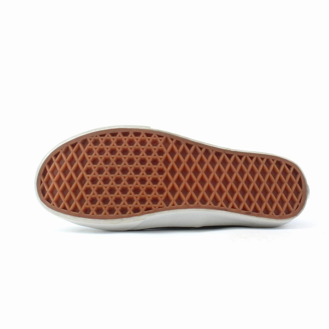 VANS AUTHENTIC Vans casual shoe snapshots