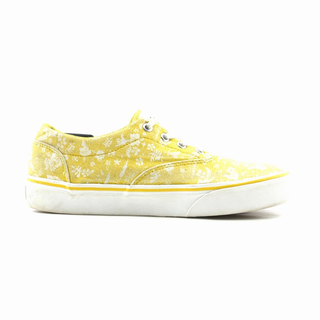VANS AUTHENTIC Vans casual shoe snapshots