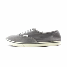 VANS AUTHENTIC Vans retro-inspired footwear styles