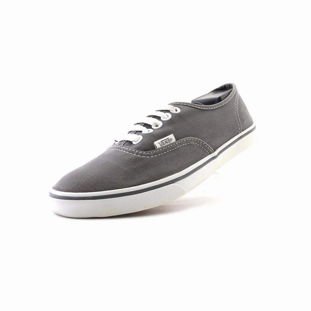 VANS AUTHENTIC Vans casual shoe snapshots