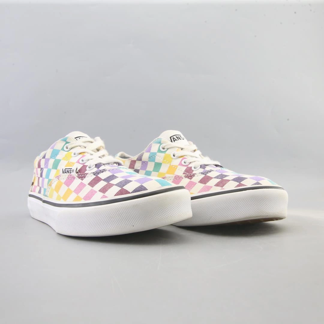 VANS AUTHENTIC Vans casual shoe snapshots