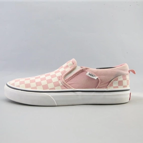 VANS CLASSIC CHECKERBOARD Vans retro-inspired footwear styles