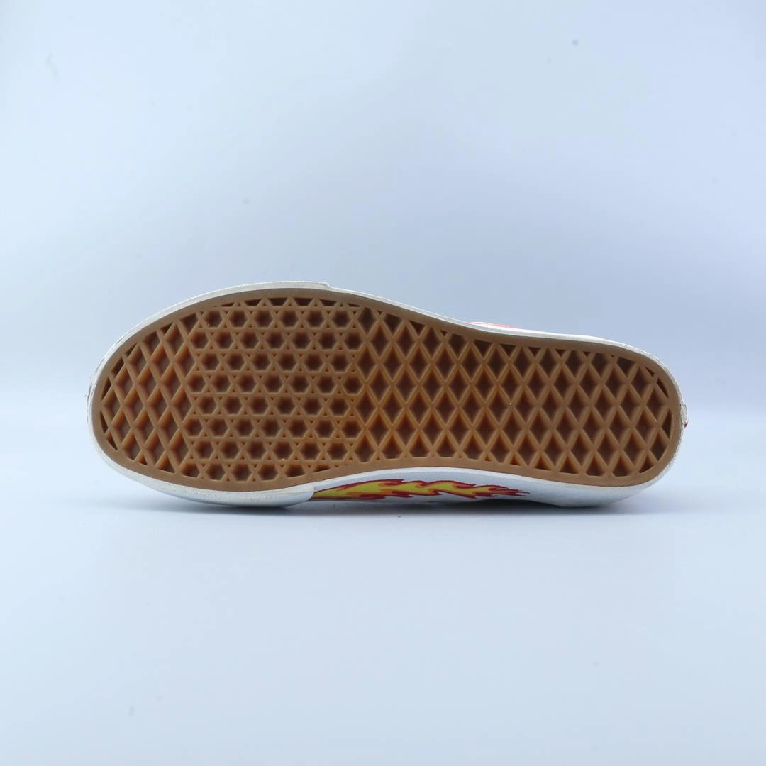 VANS CLASSIC CHECKERBOARD Vans skate shoe imagery