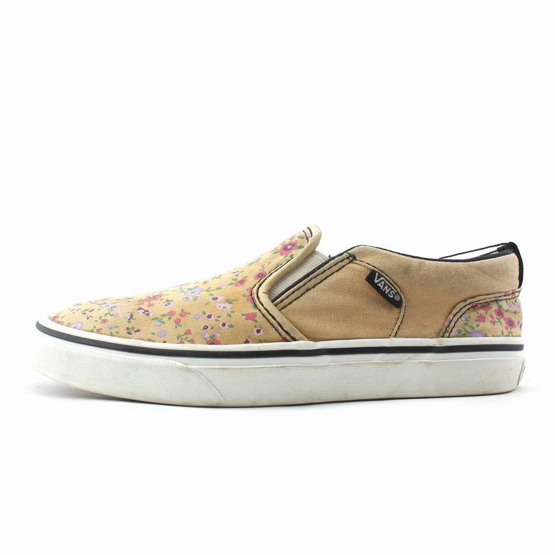 VANS CLASSIC Vans retro-inspired footwear styles