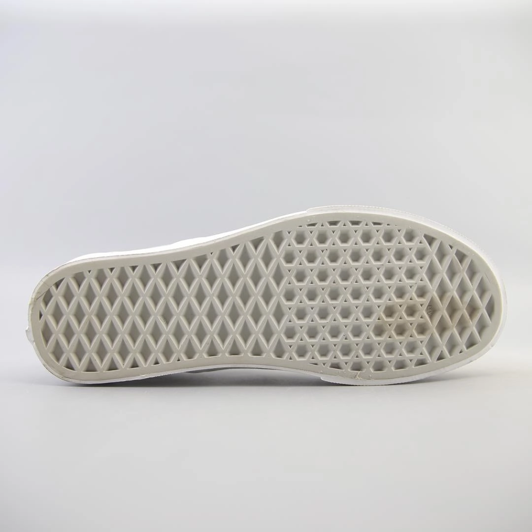VANS CLASSIC Vans casual shoe snapshots