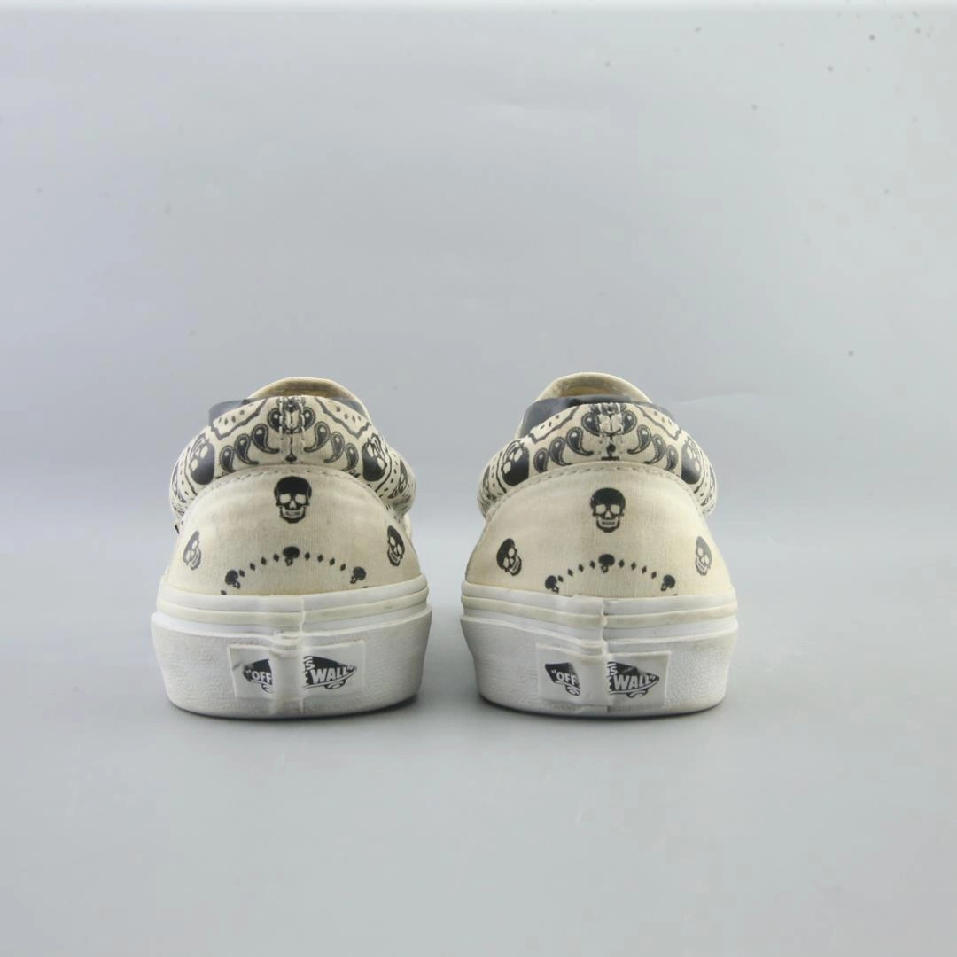 VANS CLASSIC Vans casual shoe snapshots