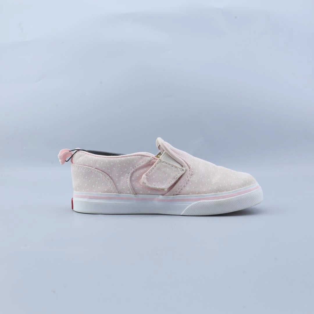 VANS OFF THE WALL Vans skate shoe imagery
