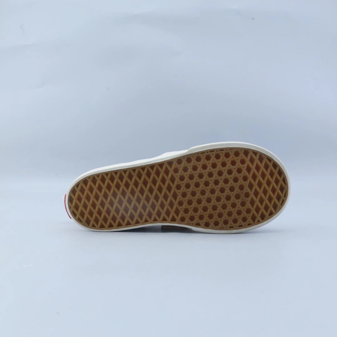 VANS OFF THE WALL Vans skate shoe imagery