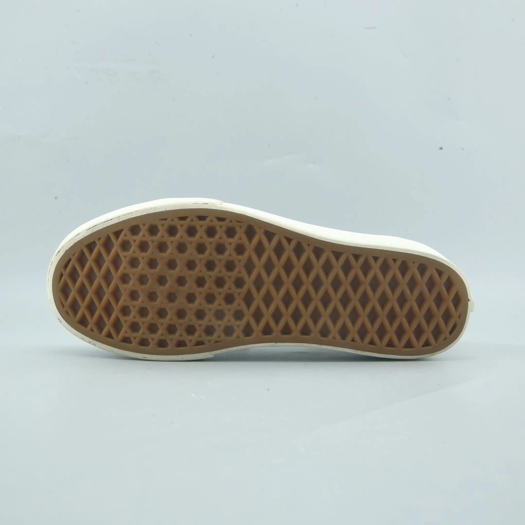 VANS OLD SKOOL PLATFORM Vans skate shoe imagery