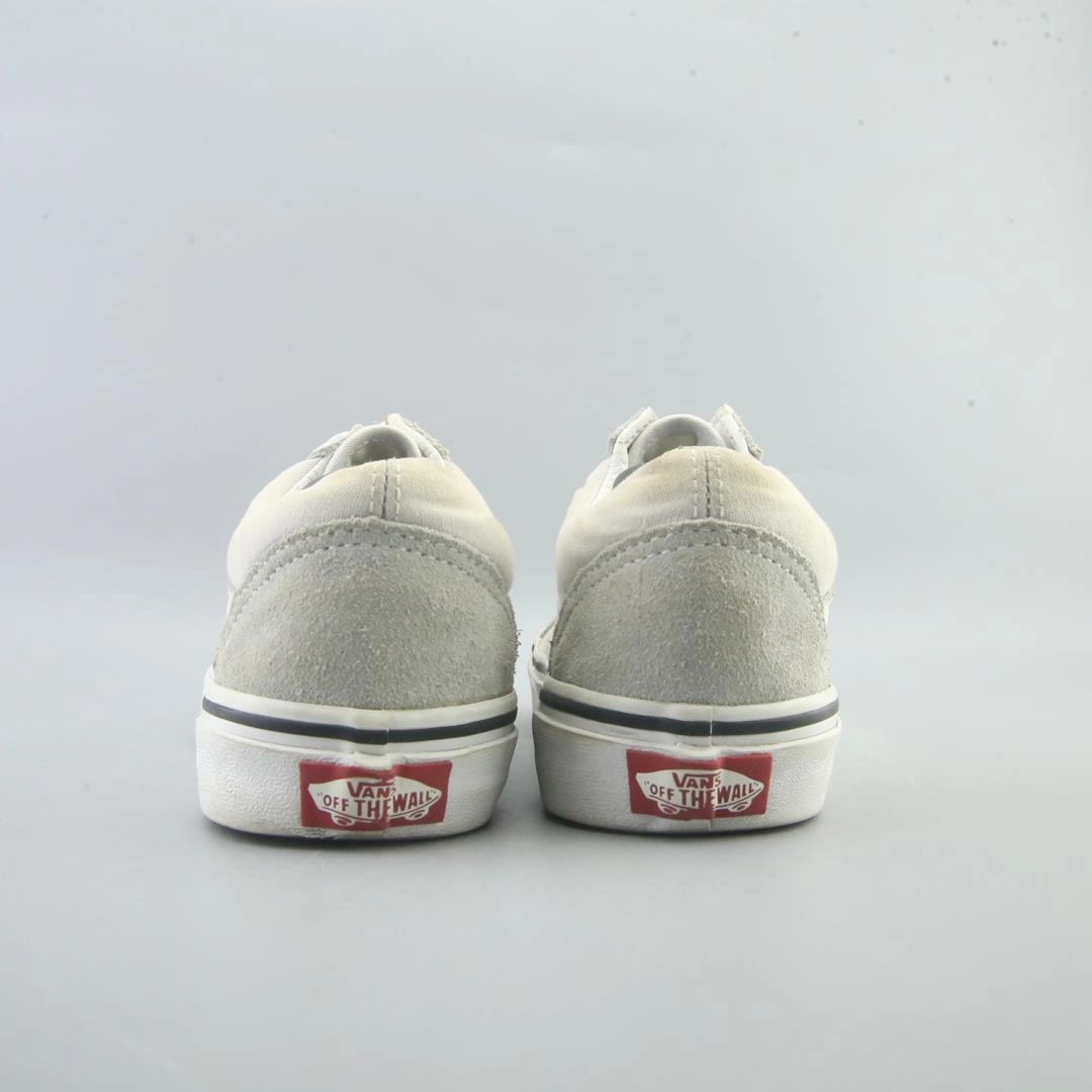 VANS OLD SKOOL Vans casual shoe snapshots