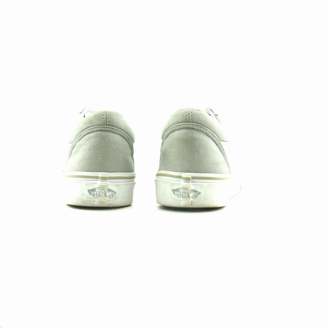 VANS OLD SKOOL Vans casual shoe snapshots