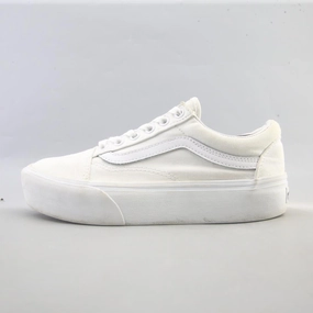 VANS OLD SKOOL Vans retro-inspired footwear styles