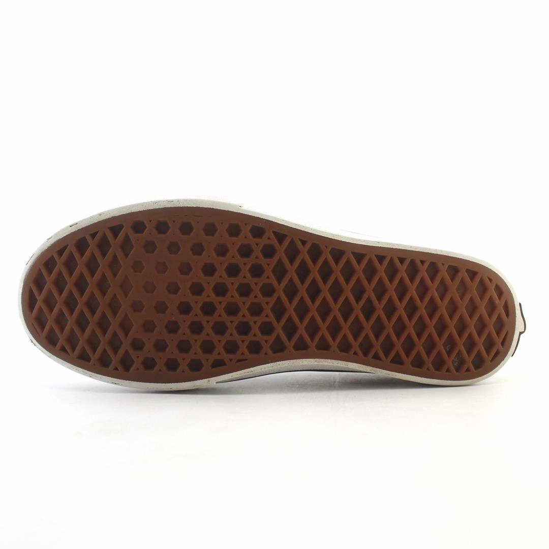 VANS OLD SKOOL Vans casual shoe snapshots