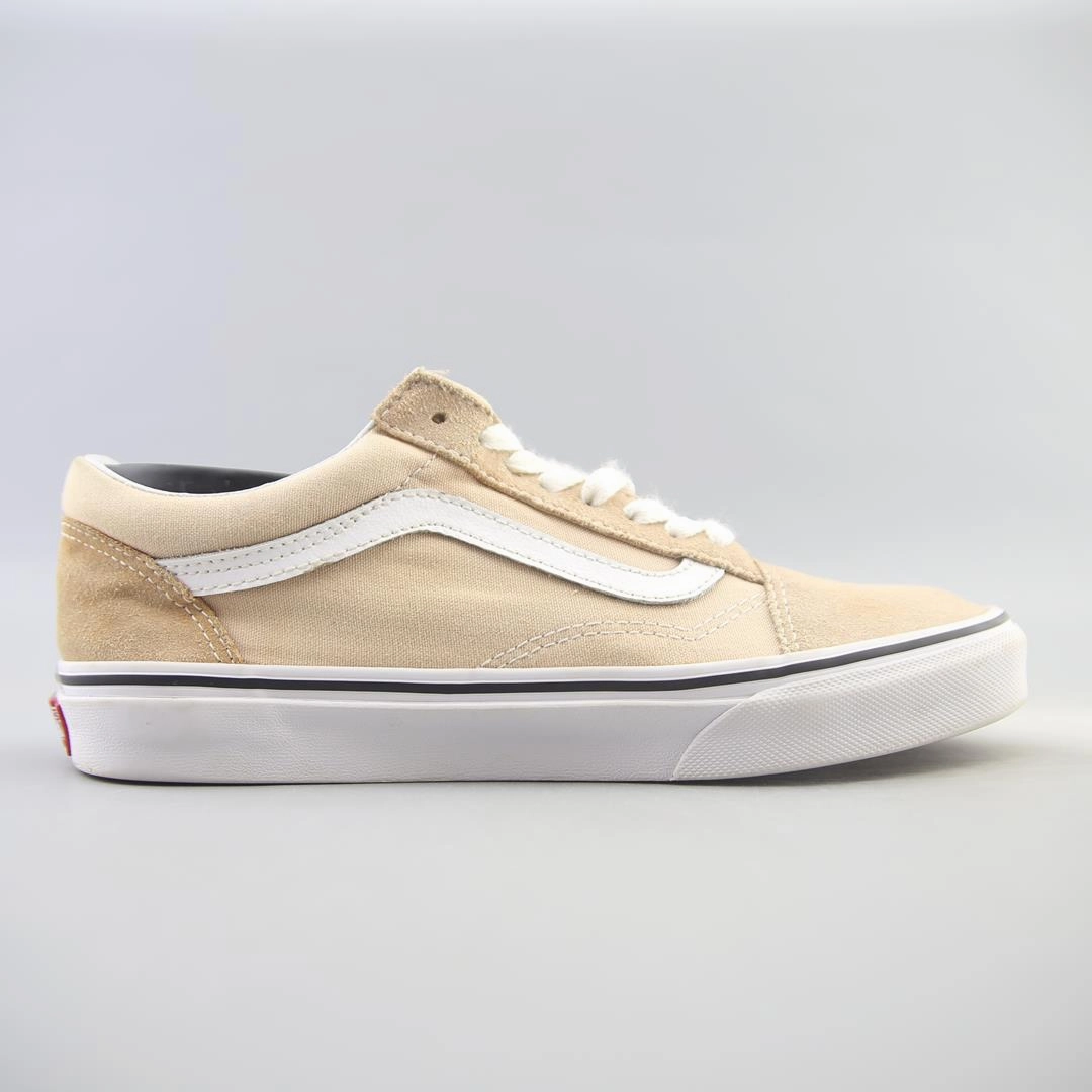 VANS OLD SKOOL Vans casual shoe snapshots
